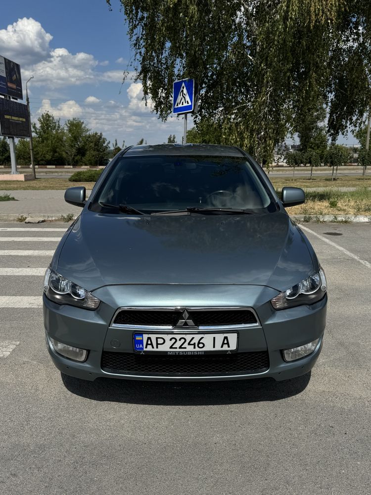 Mitsubishi lancer X 10