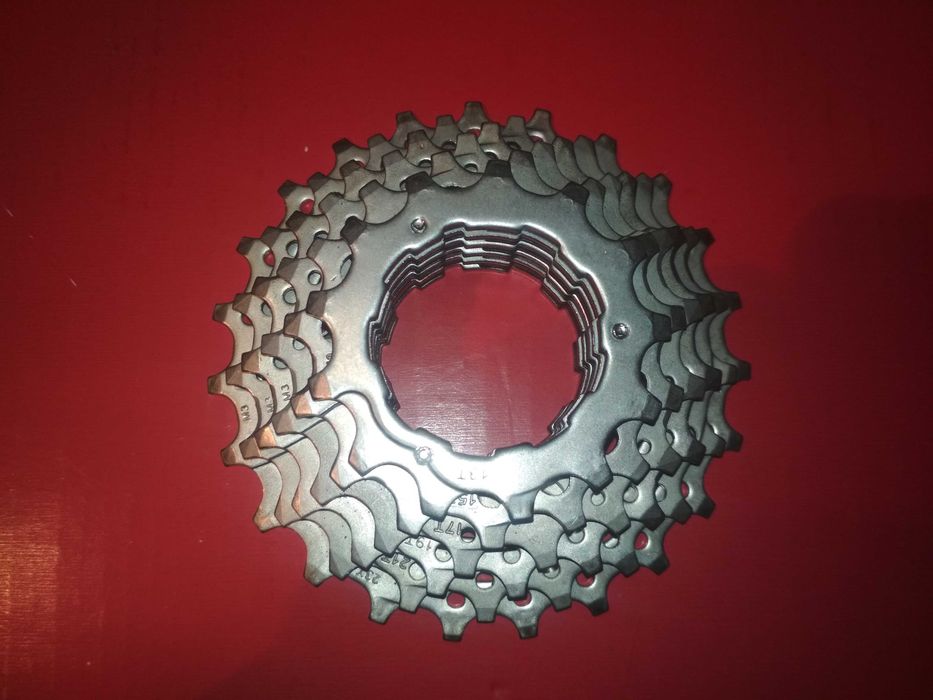 Kaseta 8 rzędowa 11-23T Goldix do roweru szosowego