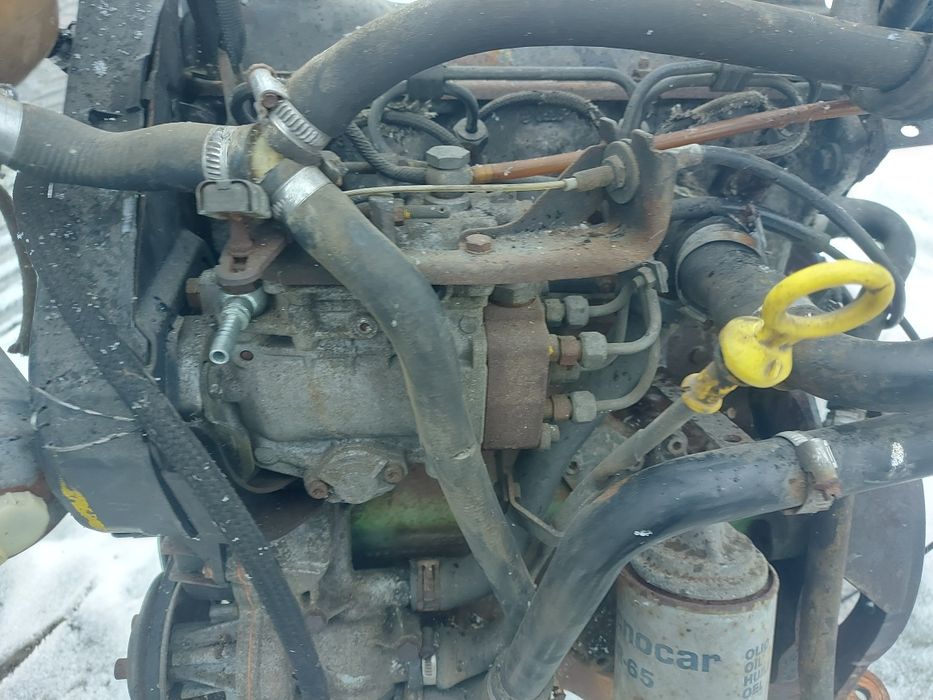 Silnik do ładowarki miniładowarki koparki wozidła 4cyl alternator