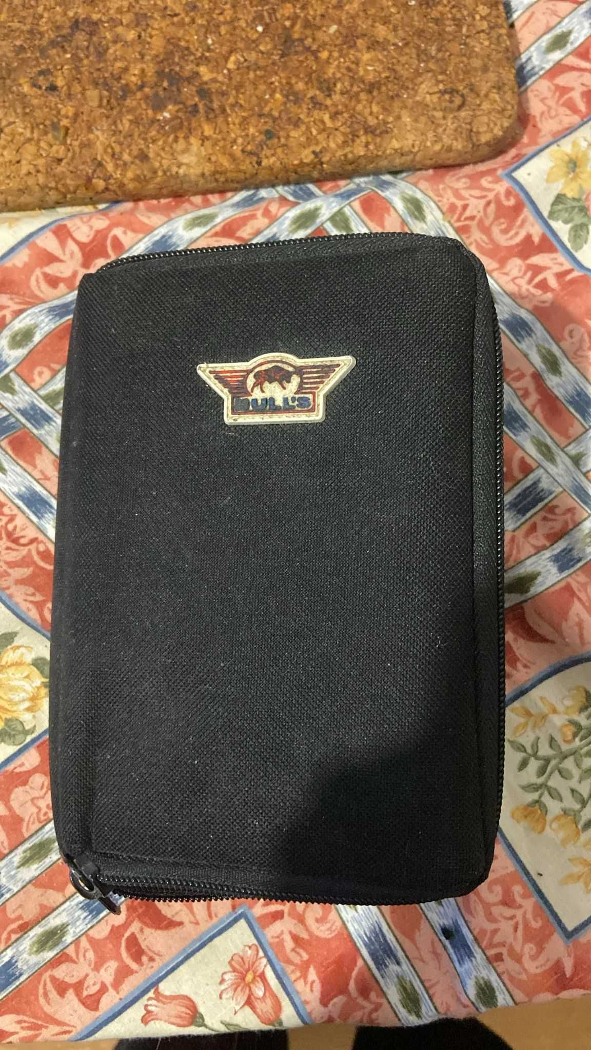 Bolsa com setas de ponta de plástico