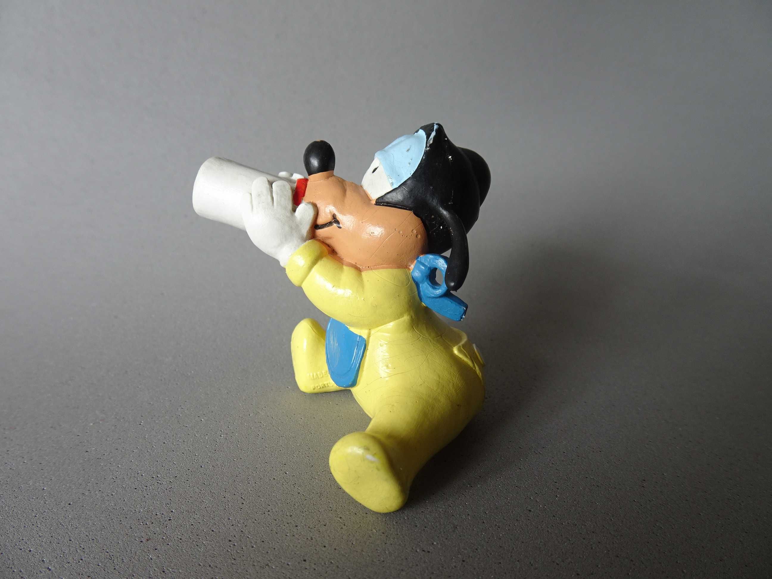Figura em PVC Maia Borges - Pateta amarelo claro
