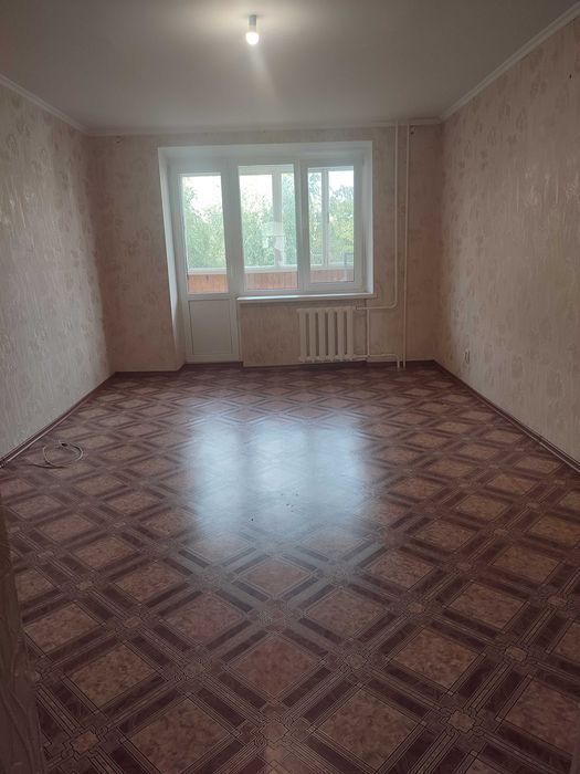 Продам 2-кімнатну квартиру, район  поліклініки