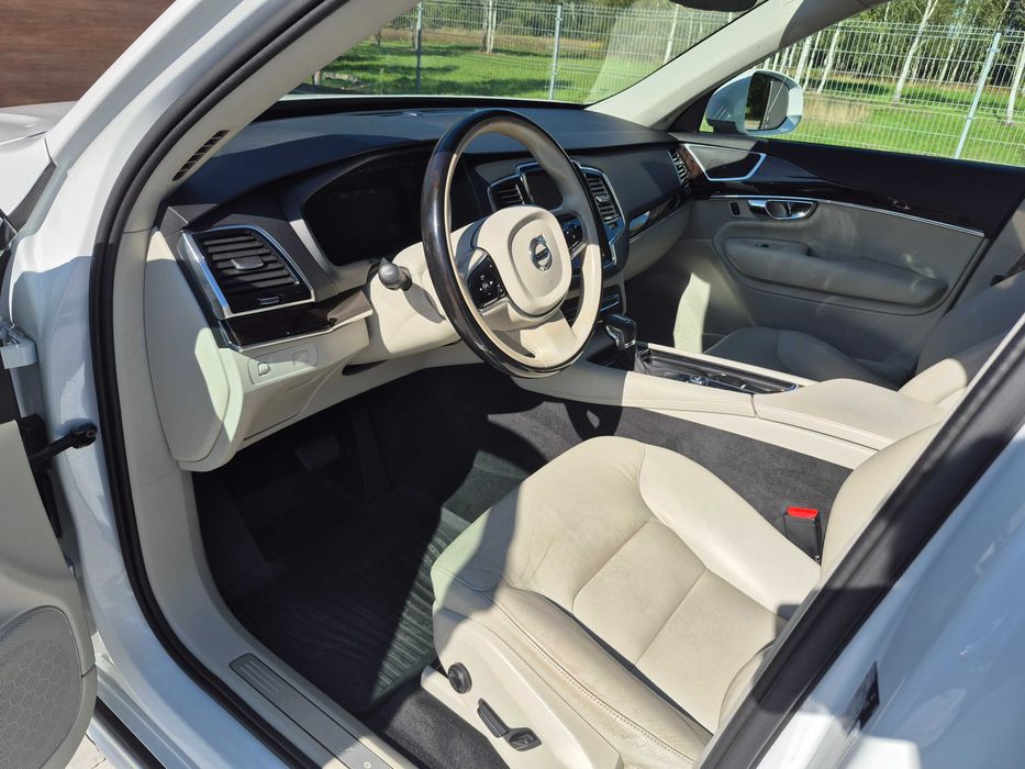 Volvo XC90 T6 2.0 320km