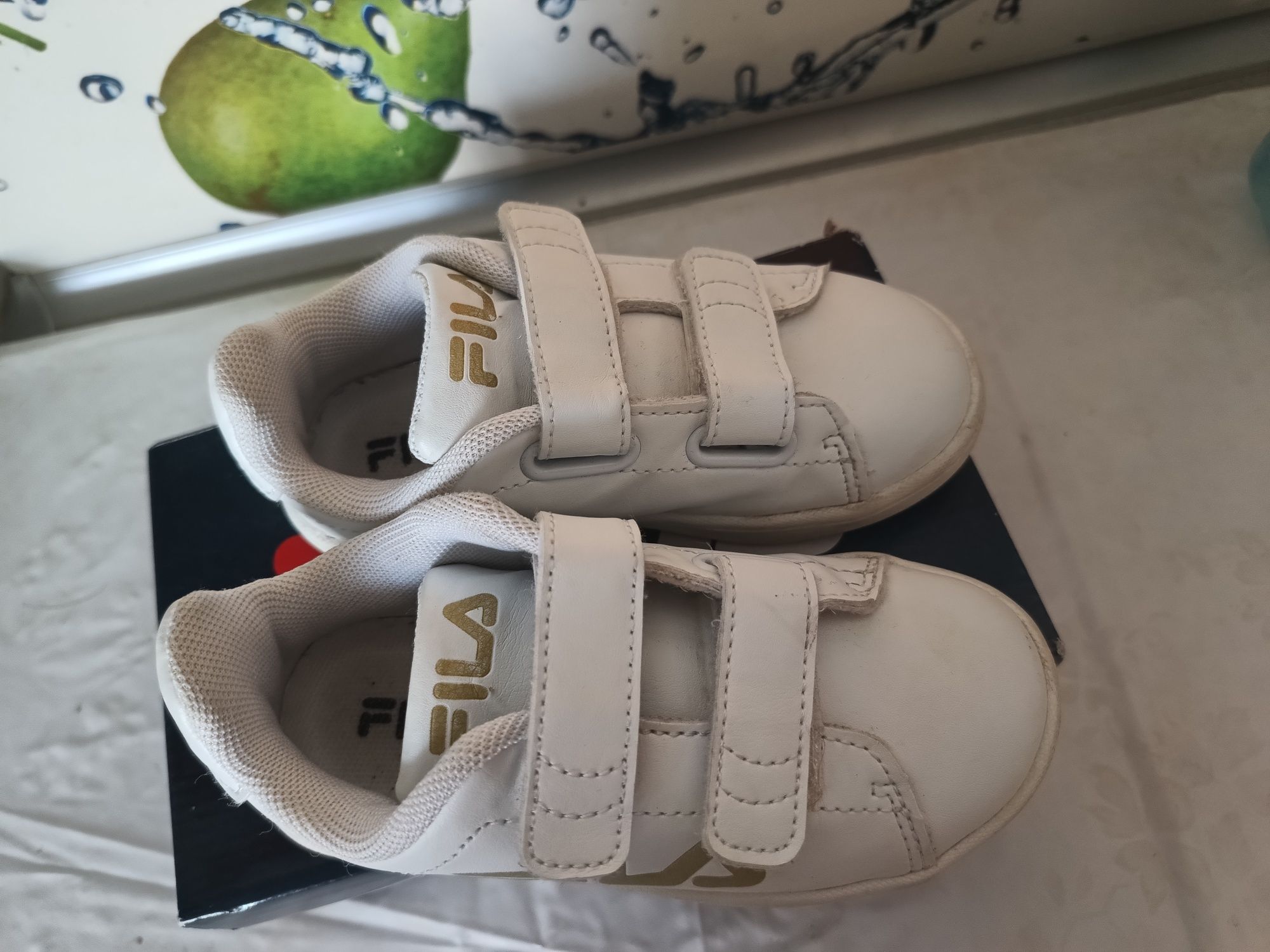 Buty chłopięce białe Fila 26