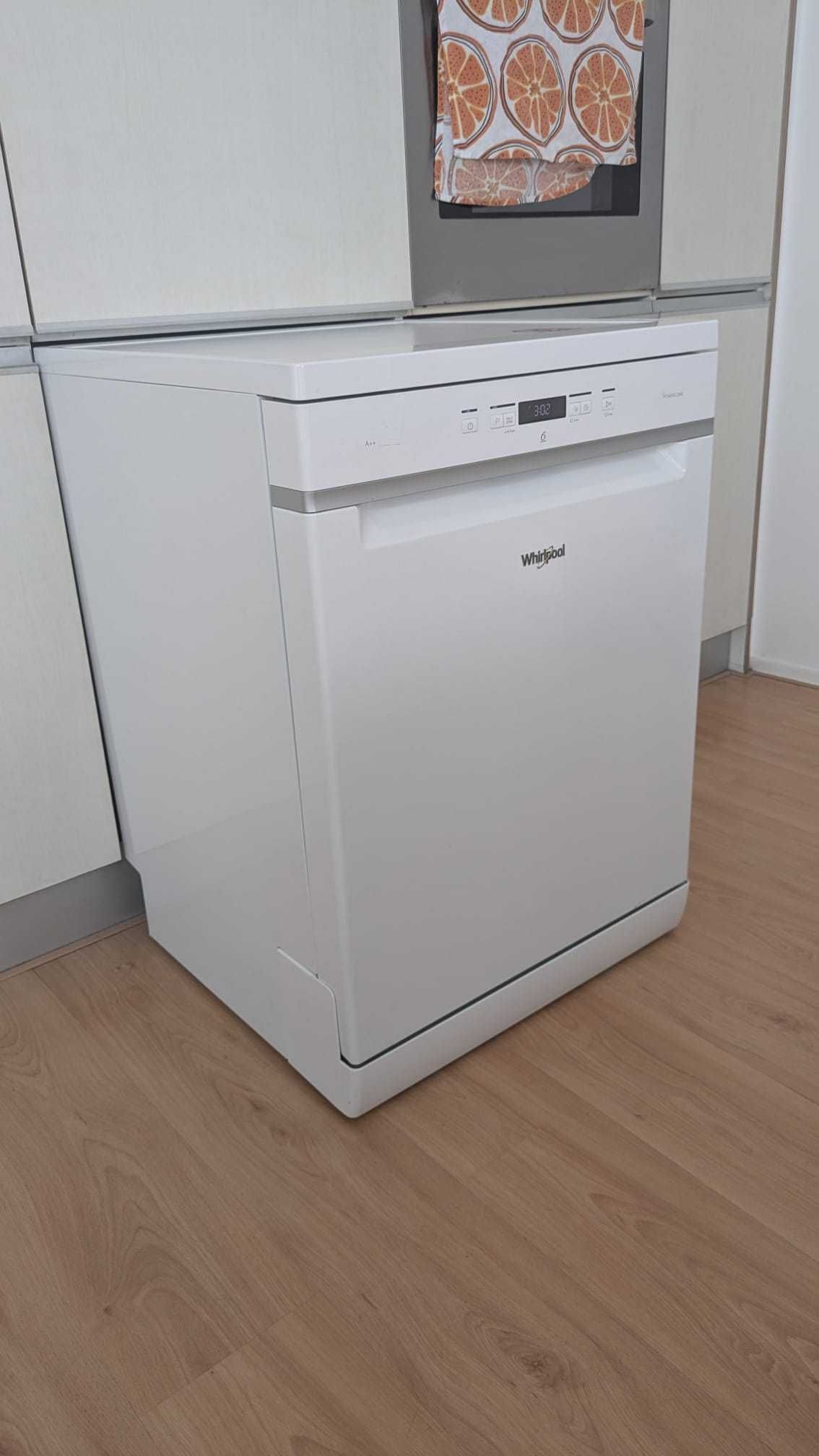 Máquina de lavar loiça Whirlpool WFC 3C26 P