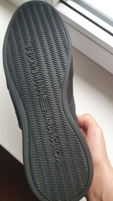 Кросівки Tommy Hilfiger. Шкіряні. Замшеві.