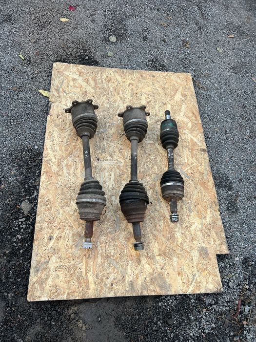 Полуось привод  левая, правая Mitsubishi Pajero Wagon 3 99-05 розборка