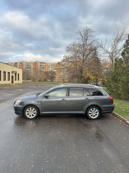 Toyota Avensis 2006р 2,0d мкпп 6ст в ідеальному стані універсал дизель