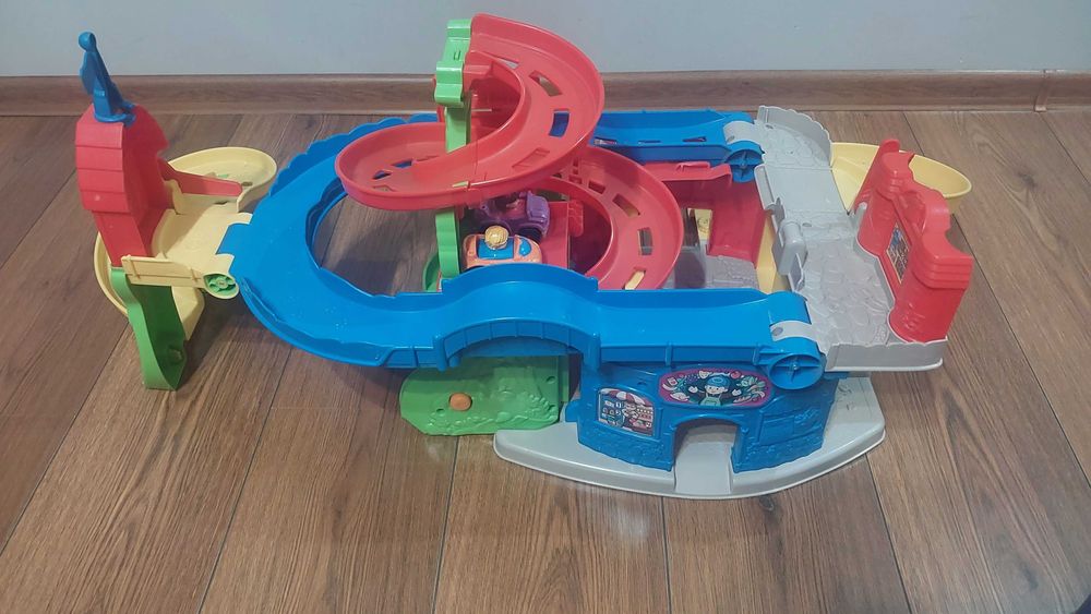 Tor zjeżdżalnia FisherPrice