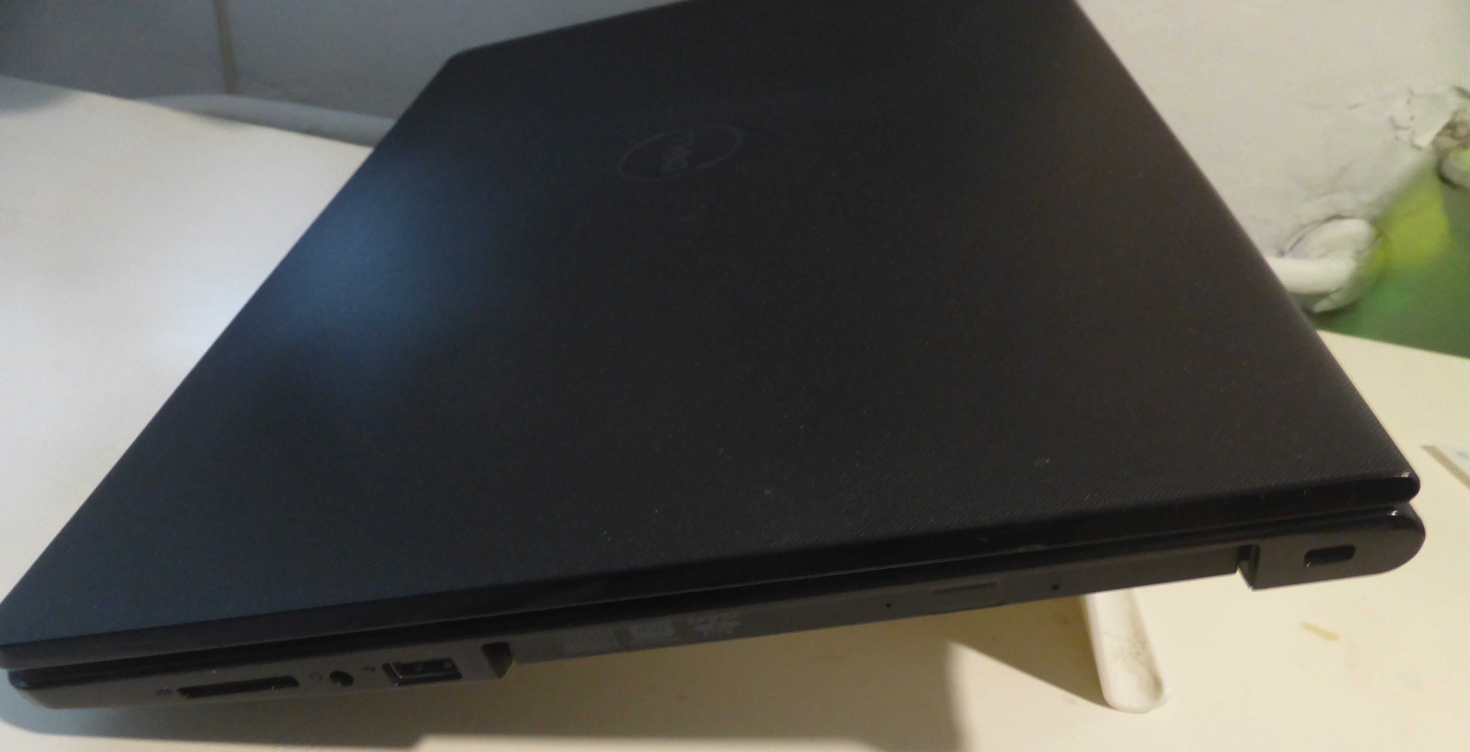 Laptop Dell Inspiron 3567, Windows 10 PRO 64-bitowy