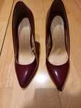 Sapatos bordesux