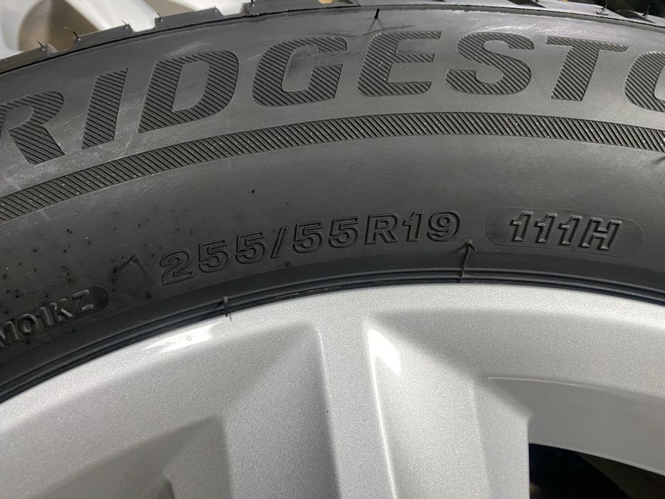 Диски R19 , 5/112 , ET28 , E-8.0J*19H2 , 4MO 601 025 F