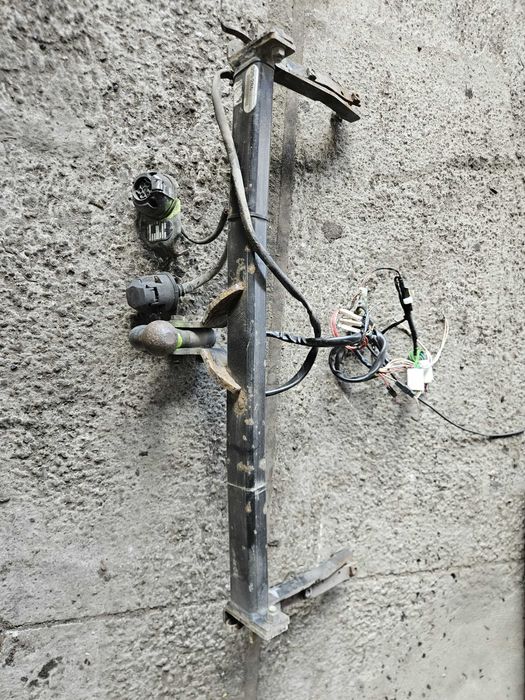 Hak Holowniczy TABLICZKA Wiązka Toyota Corolla E12 5d HB