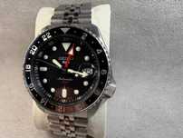 Seiko 5 Sports 717981/4R34-00A0 Sport Style Japan Import.