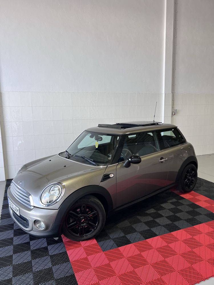 Mini Cooper D 1.6 2012