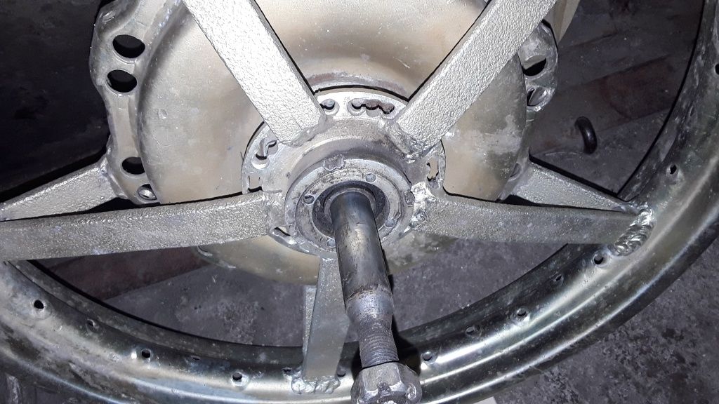 Колеса мотоциклів МТ, Урал, К 750 / R 19, R 18 /