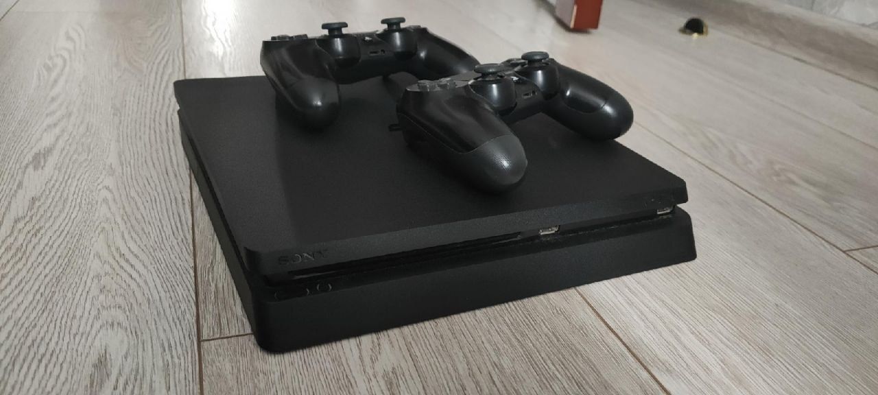 Ps4 slim 1tb игровая приставка, плейстэйшон без джоя