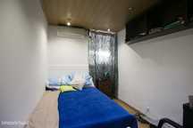 1470 - Quarto com cama de solteiro em...