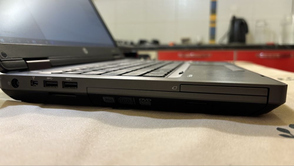 HP probook 6470b + док станція