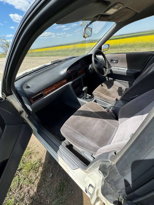 Продаётся настоящий японец Nissan Bluebird