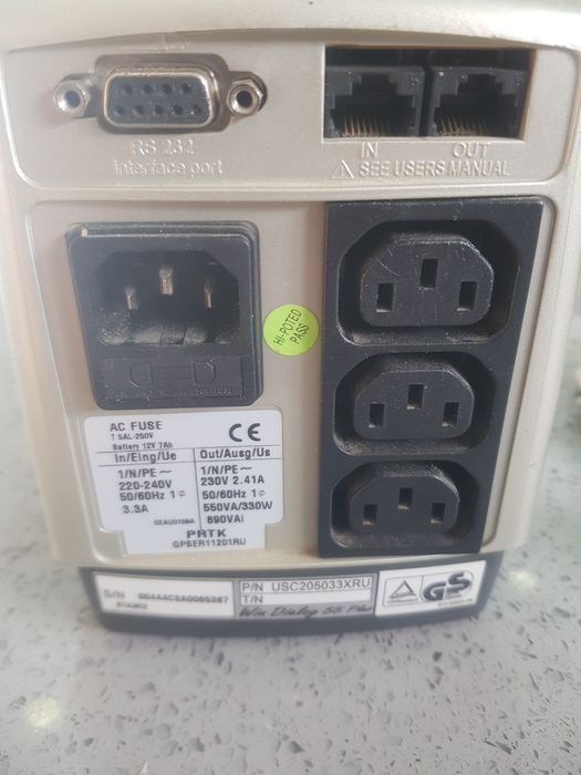 Vendo UPS da marca Riello 550VA