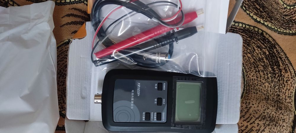 Тестер внутрішнього опору батареї YR1035 + тримач батерей