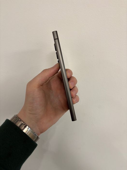 Samsung S24 Ultra 12/256gb