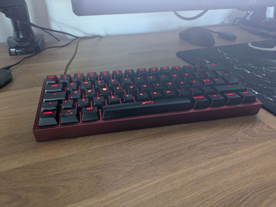 Wooting 60HE+ Tofu Redux60 Burgundy