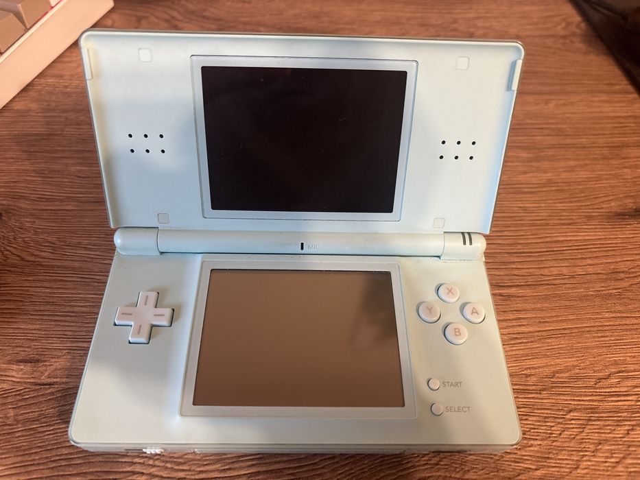 Nintendo ds lite