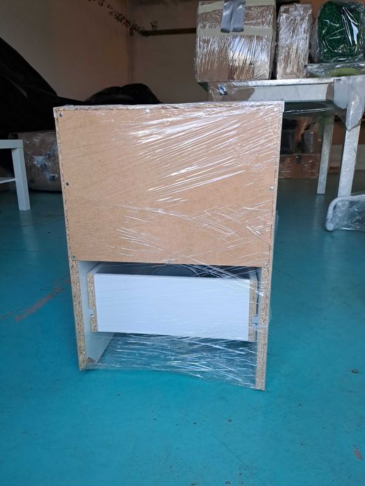 Conjunto 2 mesas cabeceira IKEA KULLEN cor branca