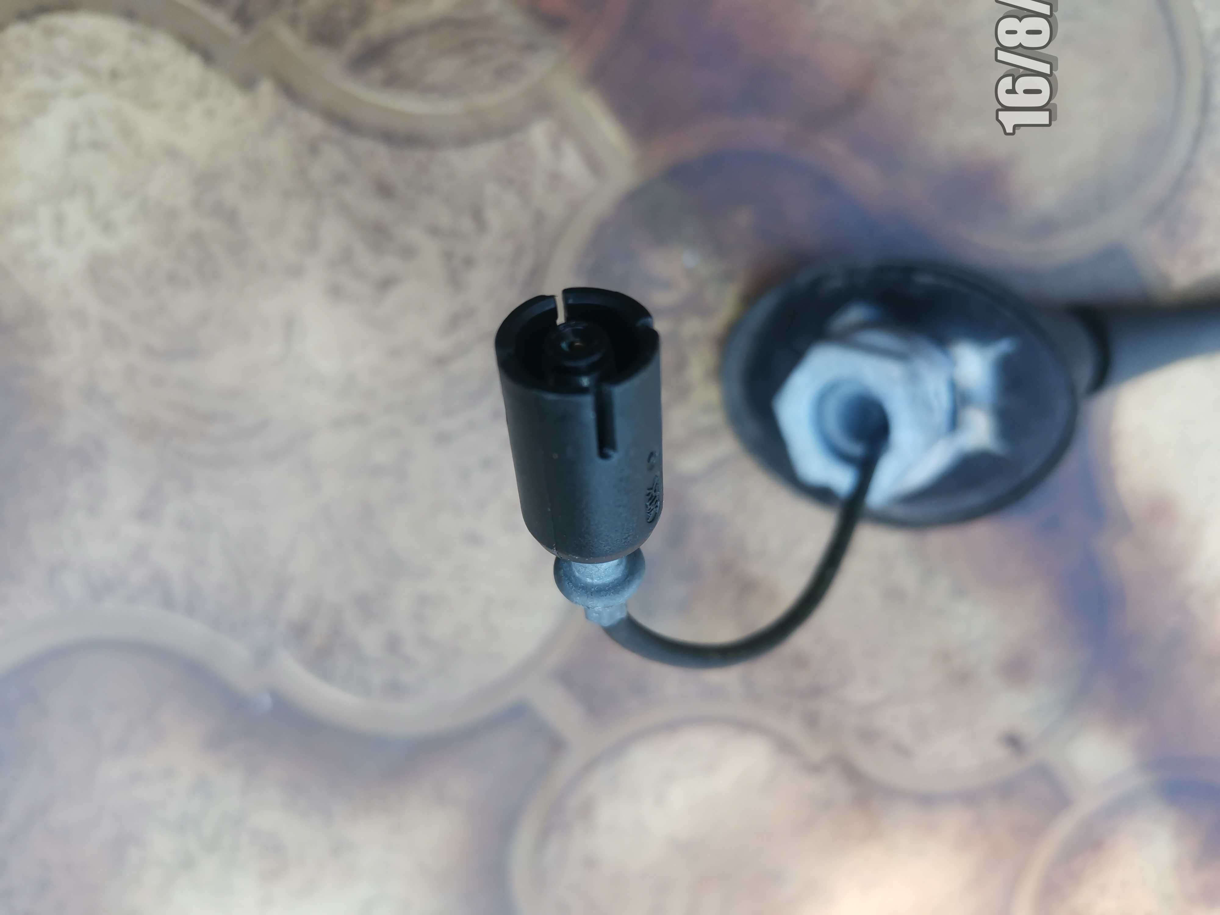 Skoda Fabia I 1 kombi Antena gniazdo + bat