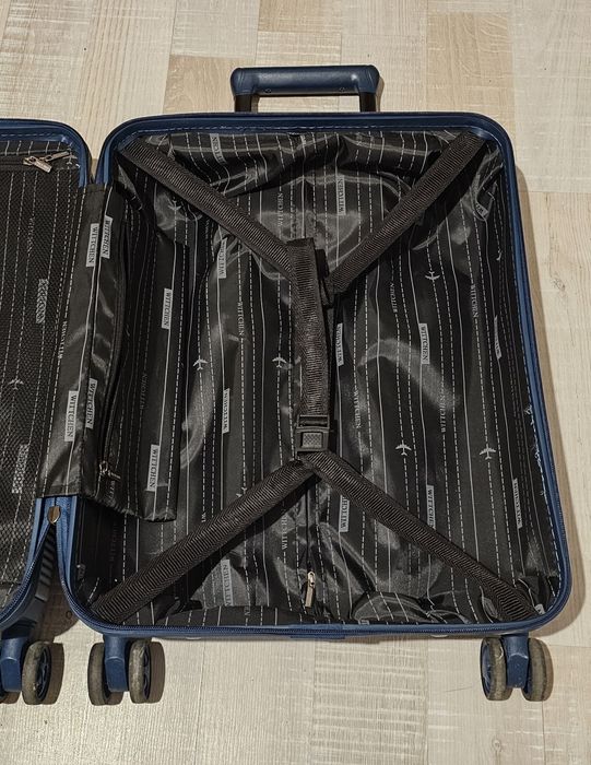 Wittchen walizka ultralekka kabinowa z klapką na laptop
