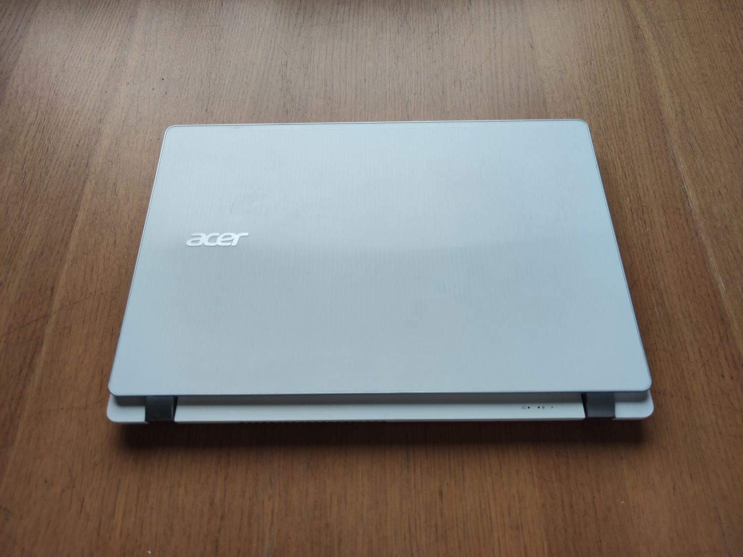 Laptop Acer Aspire V 13