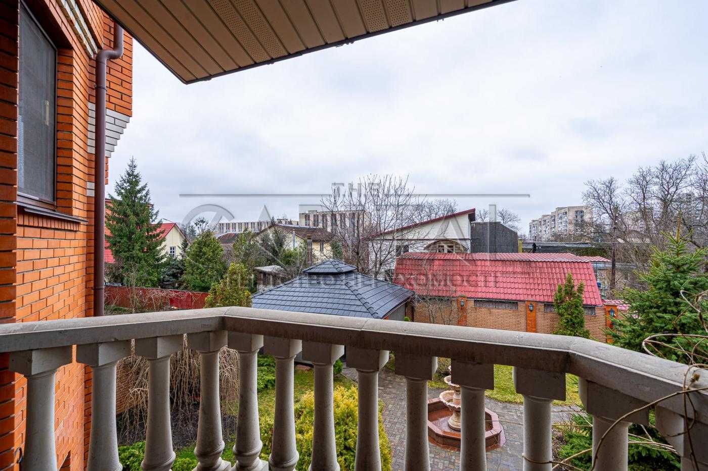 Розкішний маєток 700 м² з басейном сауною Київ вул. Брусилівська