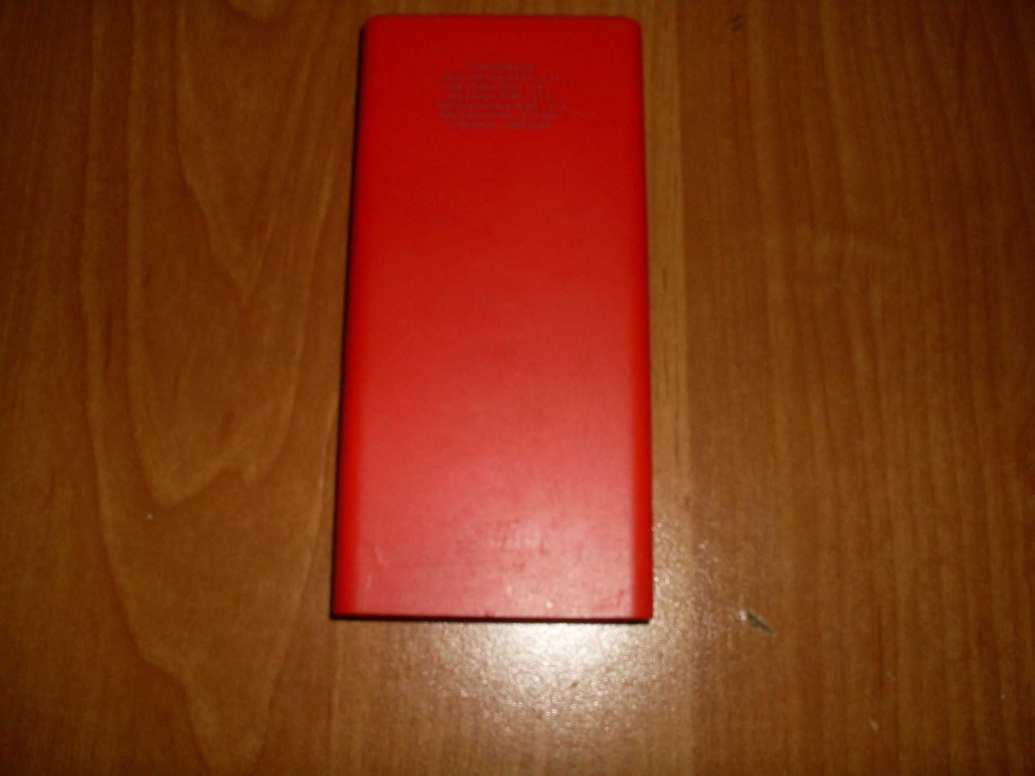 Powerbank SBS 10000 mAh 2x USB / USB-C / microUSB 10W Czerwony