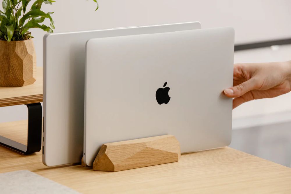 Wooden Dual Laptop Dock / Підставка з дерева для двох ноутбуків тримач