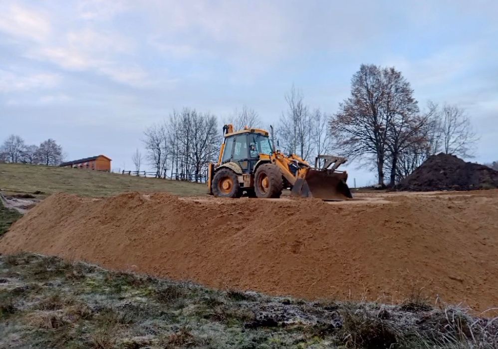 Roboty ziemne- Równanie i niwelacje terenu wykopy, wyburzenia budynków