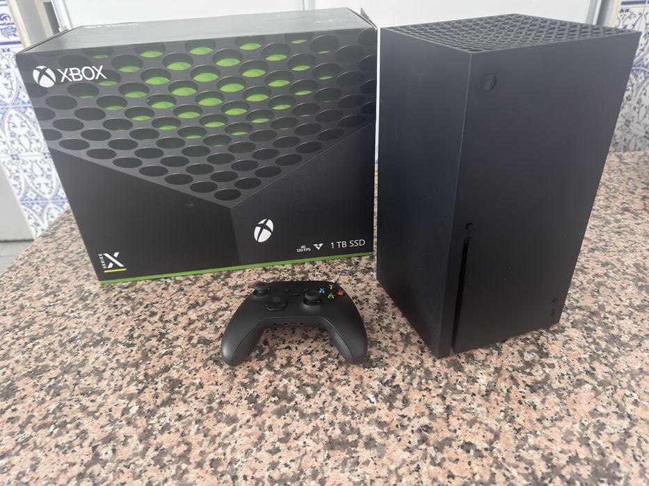 Xbox series X + 2 comandos + 1 bateria, na garantia