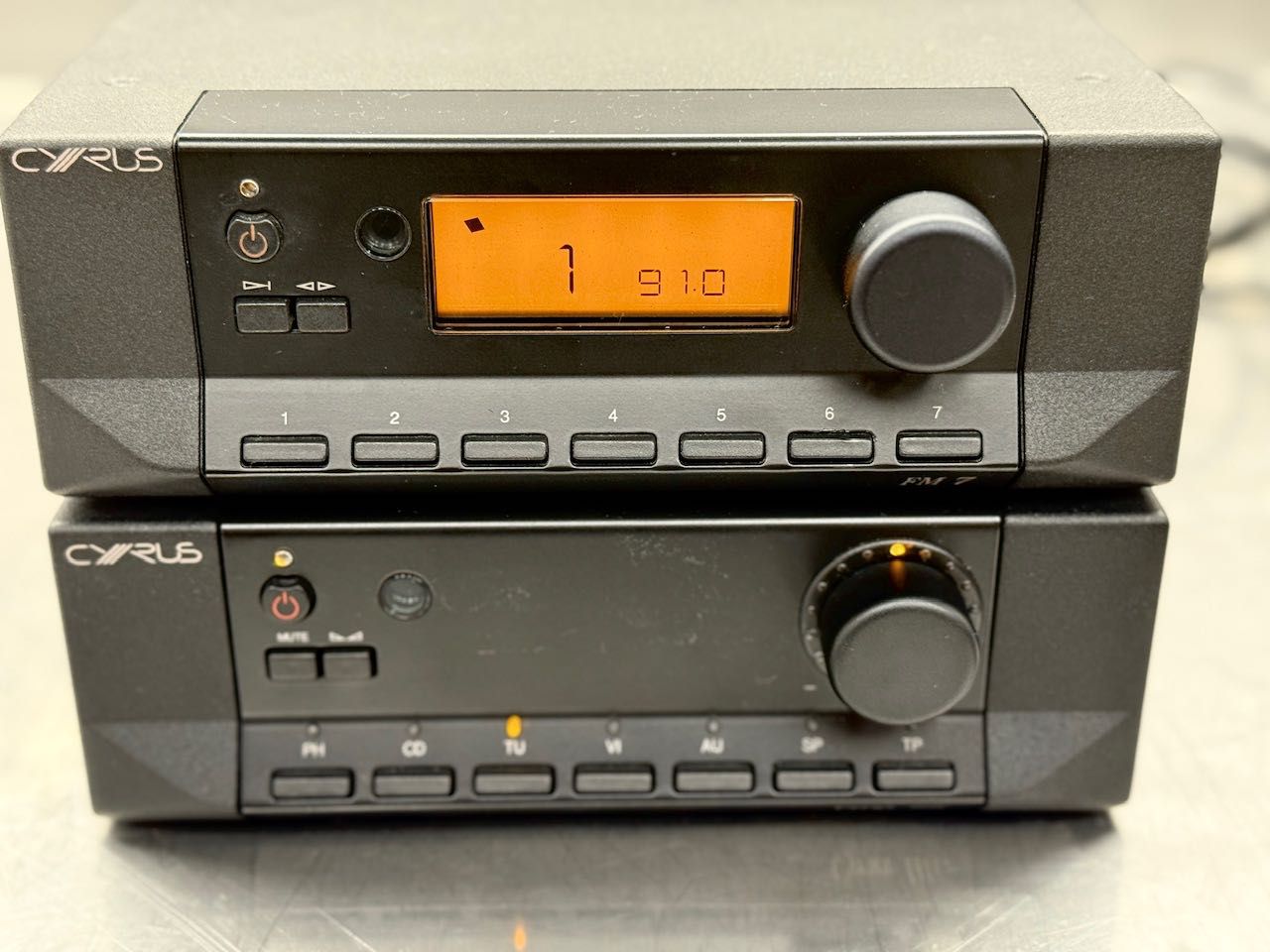 Cyrus IIIi 3i wzmacniacz i tuner fm fm7 stereo rca hi-end odtwarzacz
