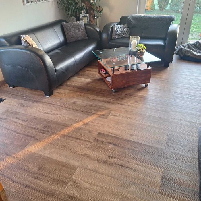 Zestaw skórzanych sof 3-osobowa i 2-osobowa - stan bardzo dobry