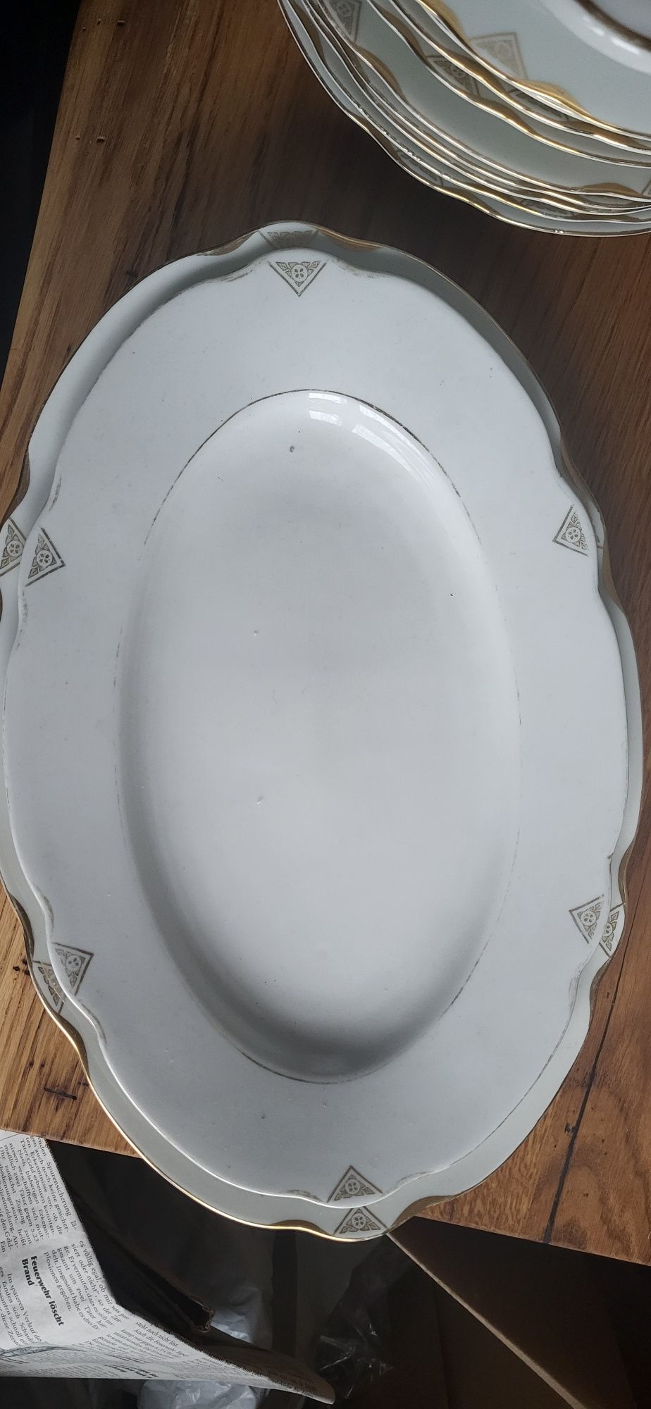 Serwis porcelanowy obiadowy ,2 wazy