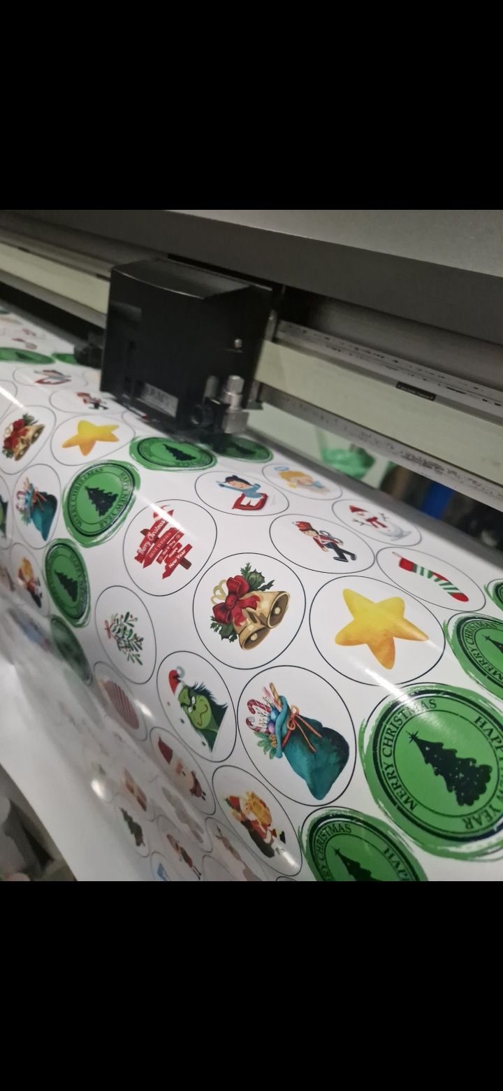 Druk wielkoformatowy, banery, plakaty, naklejki, rollup, folie, owv