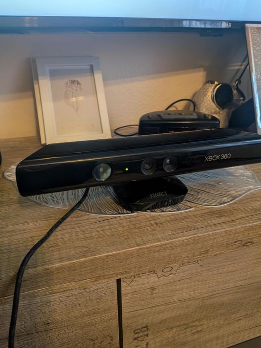 Xbox 360 + Kinect+1 pad