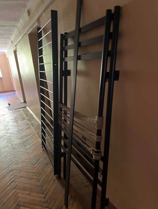 Продаю Кровать чердак металлическую в отличнейшем состоянии.