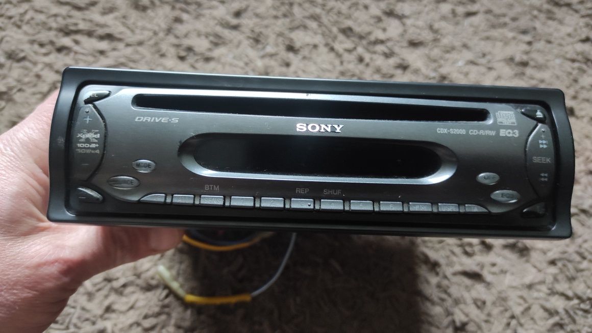 SONY   CDX-S2000