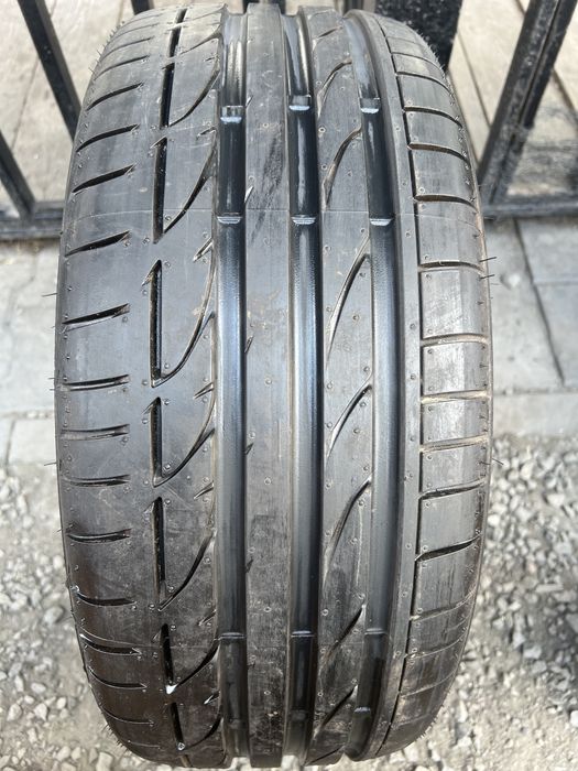 *Opona Bridgestone 225/45/17 pojedynka