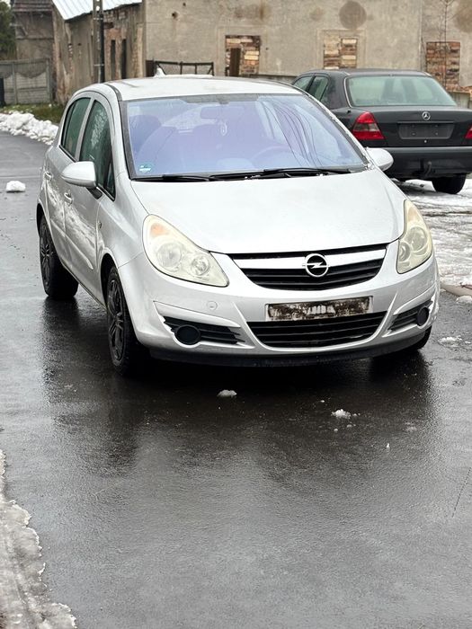 Opel Corsa D 1.0  177tyś 5 drzwi KLIMA