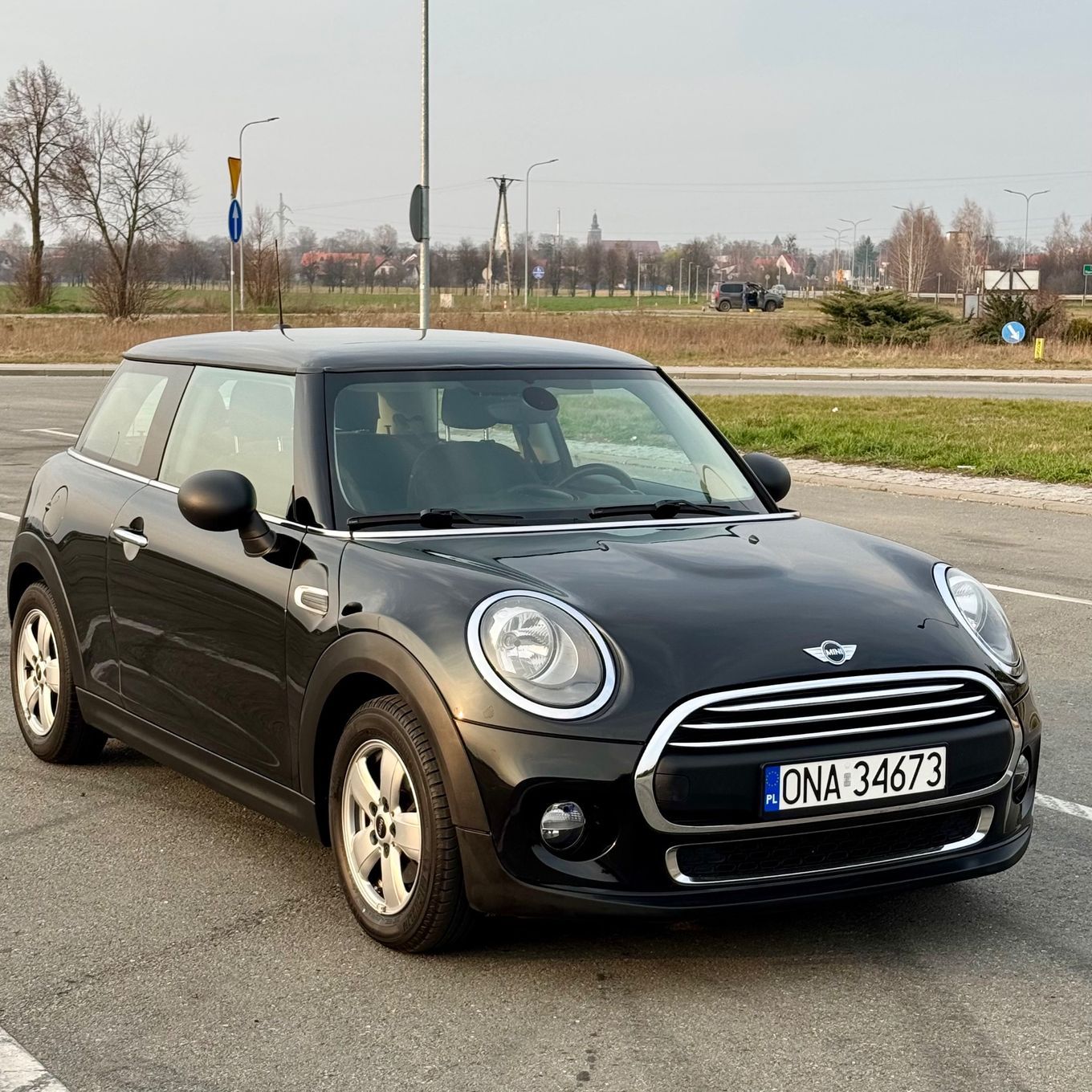 MINI ONE Mini One F56 1.2 102KM super stan
