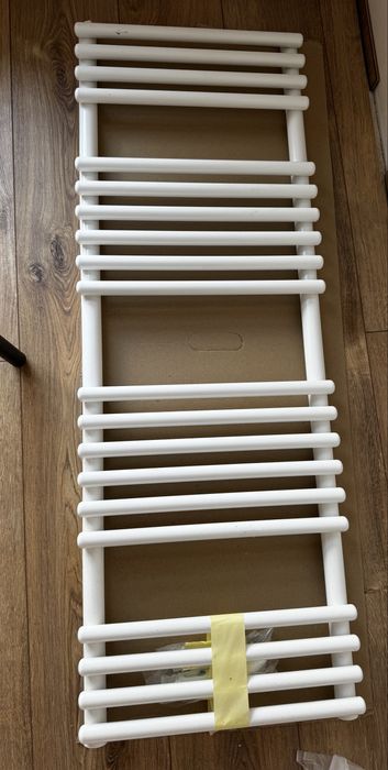 Sprzedam nowy grzejnik drabinkowy łazienkowy