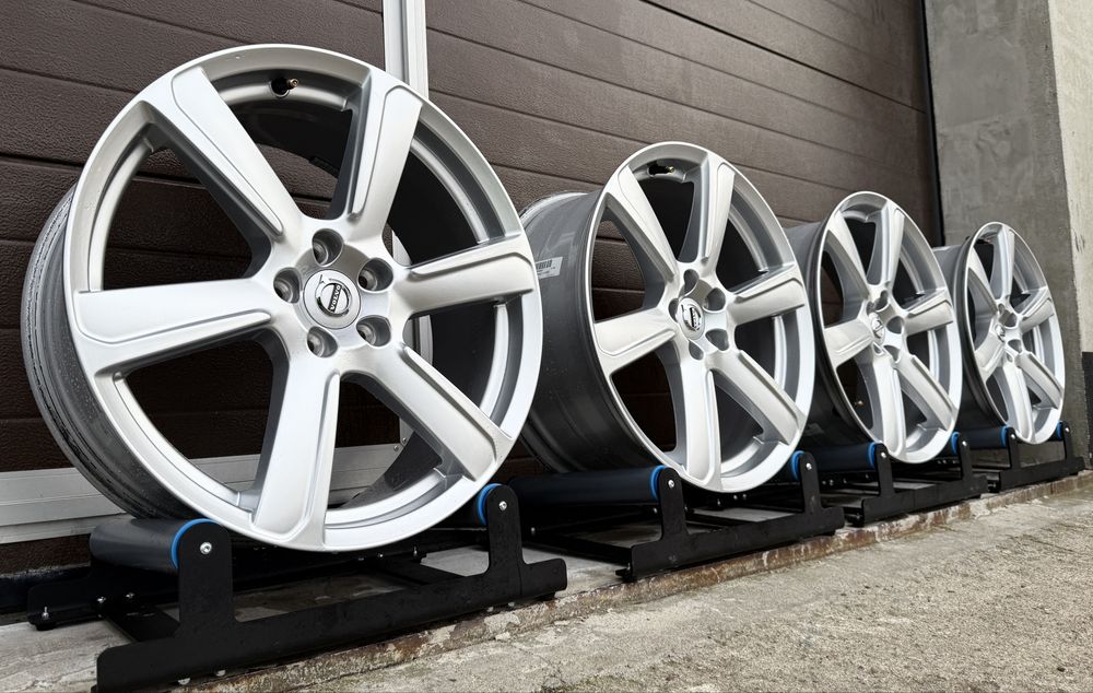 4x felgi aluminiowe 5x108 r19 et42 8J Alufelgi Oryginał Volvo 19”